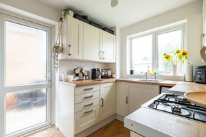 Kitchen- click for photo gallery